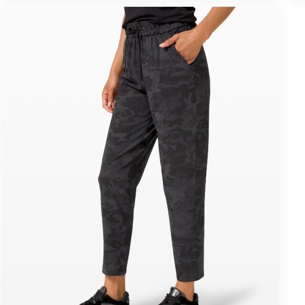 Incognito Camo Multi Grey lulu joggers